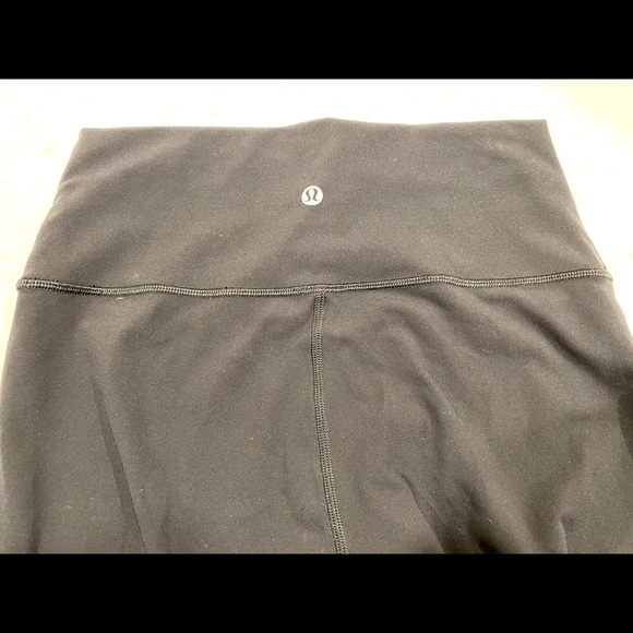 Lululemon Wunder Under HR 28” size 6 - Picture 3 of 5